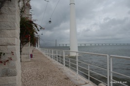 Promenade, cable cars (4)